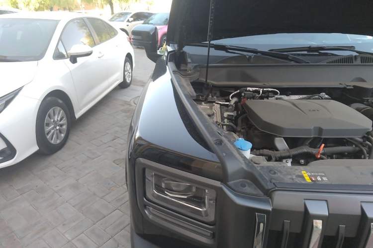 Used Haval Raptor 2025 2.0T 4WD Ultra Engine Bay Right