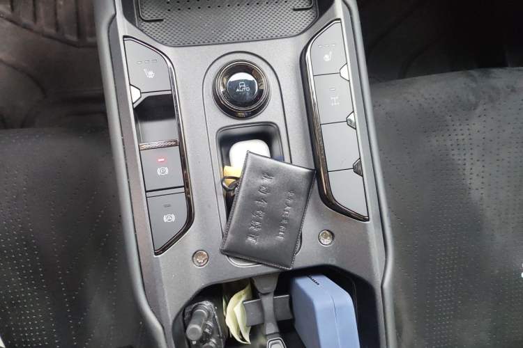 Used Haval Raptor 2025 2.0T 4WD Pro Gear Lever