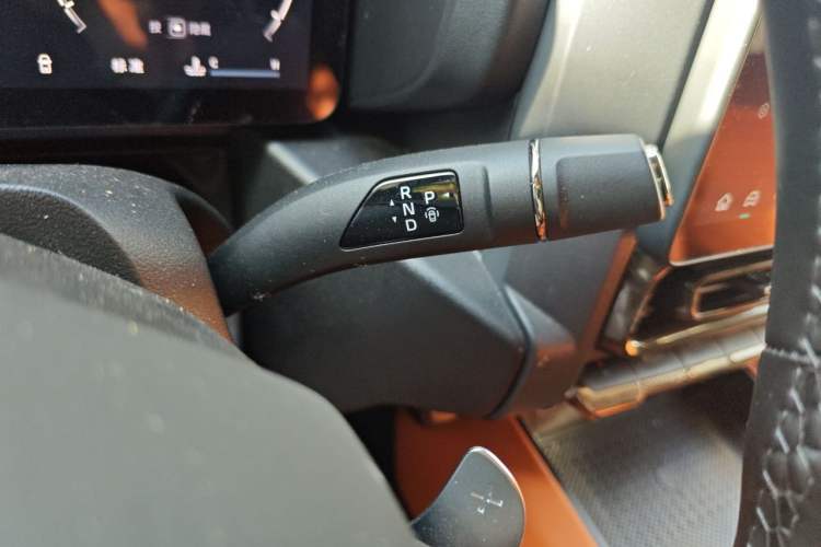 Used Haval Raptor 2025 2.0T 4WD Ultra Gear Lever