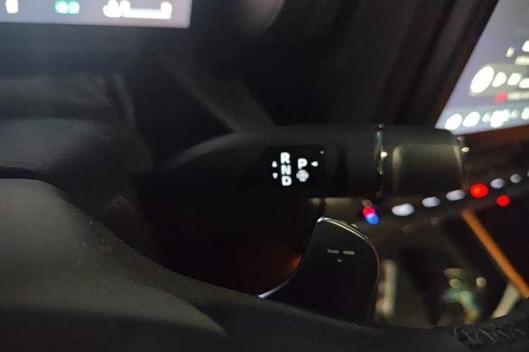 Used Haval Raptor 2025 2.0T 4WD Ultra Gear Lever