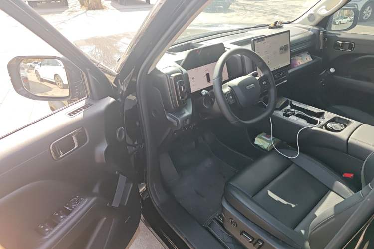 Used Haval Raptor 2025 2.0T 4WD Ultra Interior 3