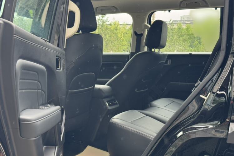 Used Haval Raptor 2025 2.0T 4WD Ultra Interior 5