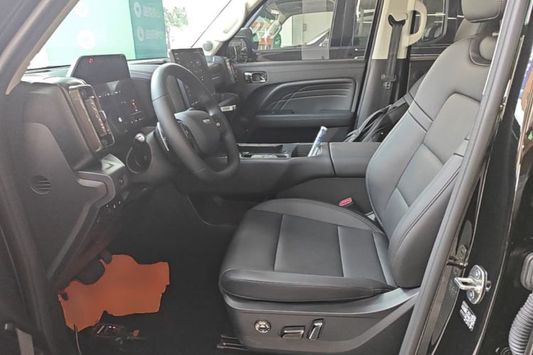 Used Haval Raptor 2025 2.0T 4WD Ultra Left Front Seat