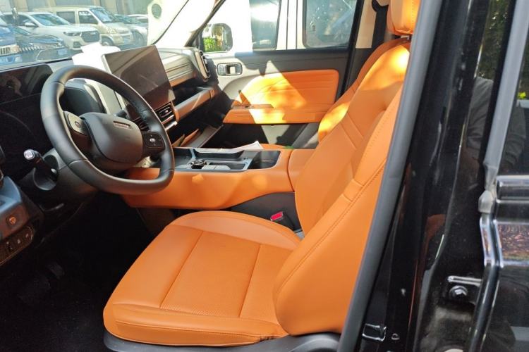 Used Haval Raptor 2025 2.0T 4WD Ultra Left Front Seat