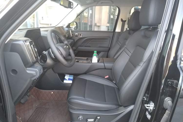 Used Haval Raptor 2025 2.0T 4WD Ultra Left Front Seat