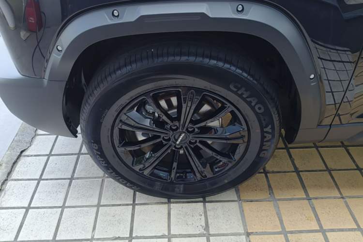 Used Haval Raptor 2025 2.0T 4WD Ultra Left Front Wheel Hub