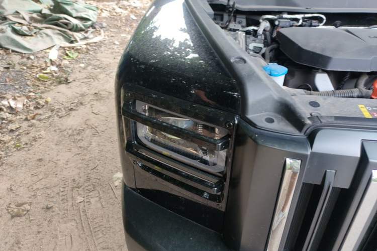 Used Haval Raptor 2025 2.0T 4WD Ultra Right Front Headlight