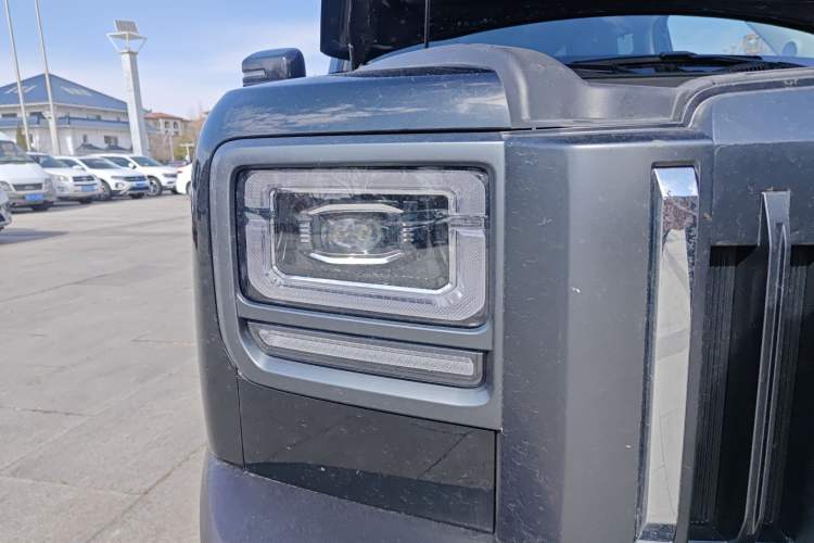 Used Haval Raptor 2025 2.0T 4WD Ultra Right Front Headlight
