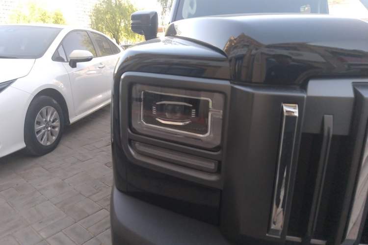 Used Haval Raptor 2025 2.0T 4WD Ultra Right Front Headlight