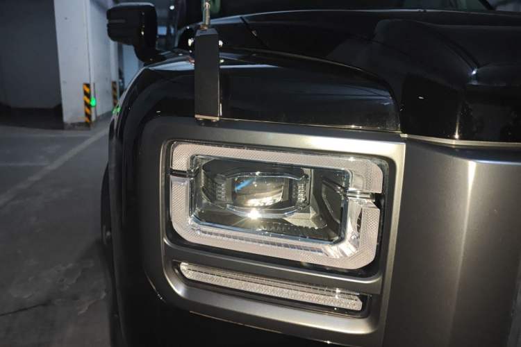 Used Haval Raptor 2025 2.0T 4WD Ultra Right Front Headlight