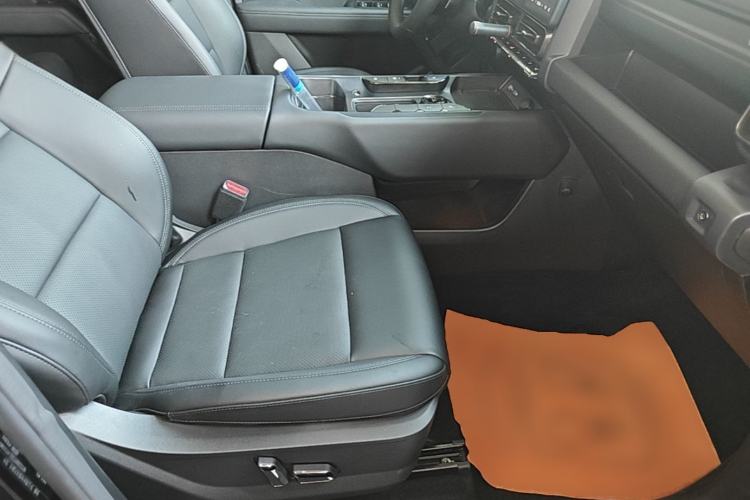 Used Haval Raptor 2025 2.0T 4WD Ultra Right Front Seat