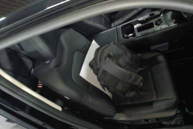 Used Haval Raptor 2025 2.0T 4WD Ultra Right Front Seat