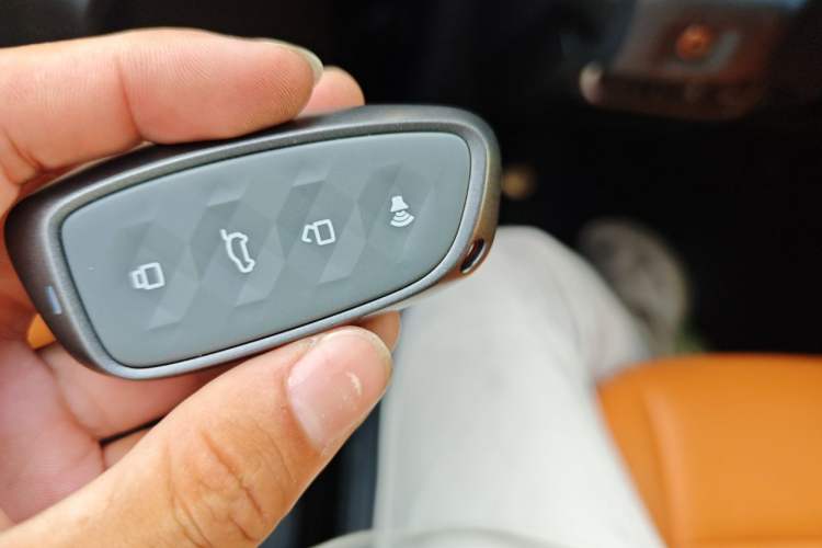 Used Haval Raptor 2025 2.0T 4WD Ultra Vehicle Key