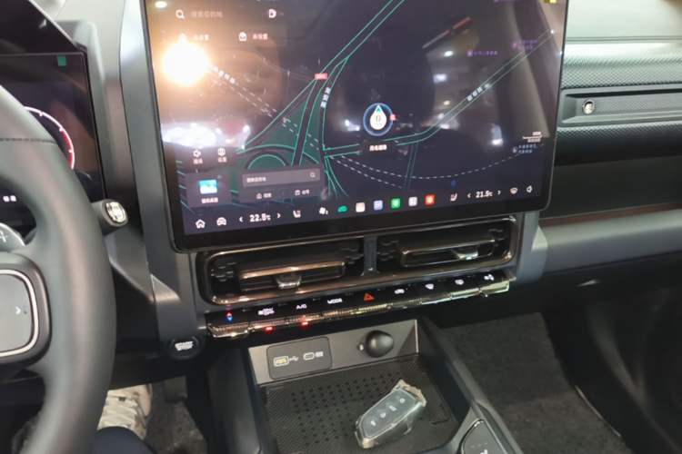 Used Haval Raptor 2025 2.0T 4WD Ultra Audio And AC Panel