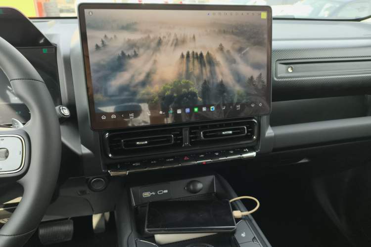 Used Haval Raptor 2025 2.0T 4WD Ultra Audio And AC Panel