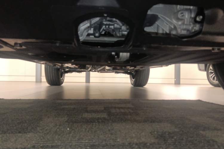 Used Haval Raptor 2025 2.0T 4WD Pro Chassis Front