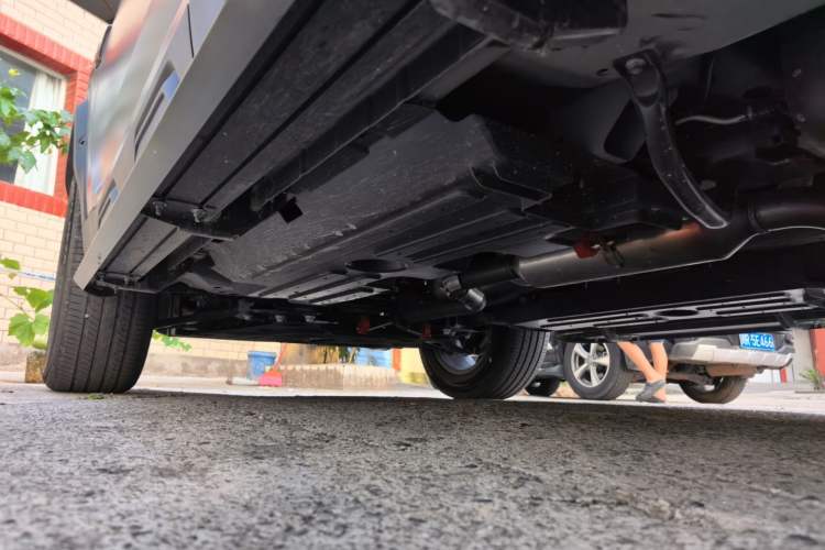 Used Haval Raptor 2025 2.0T 4WD Ultra Chassis Rear Left