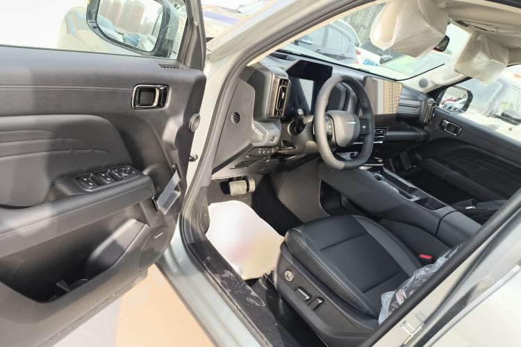 Used Haval Raptor 2025 2.0T 4WD Ultra Driver Seat