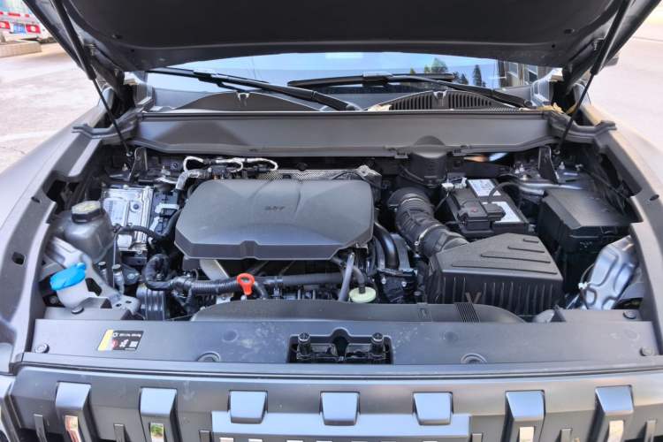 Used Haval Raptor 2025 2.0T 4WD Ultra Engine Bay