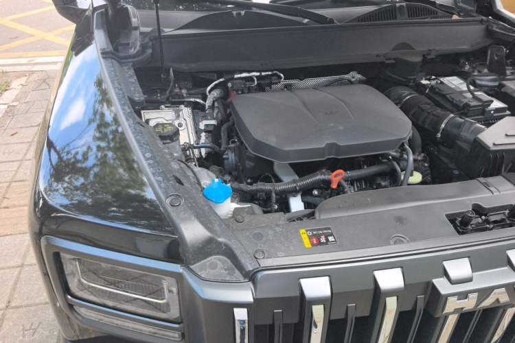 Used Haval Raptor 2025 2.0T 4WD Pro Engine Bay Right