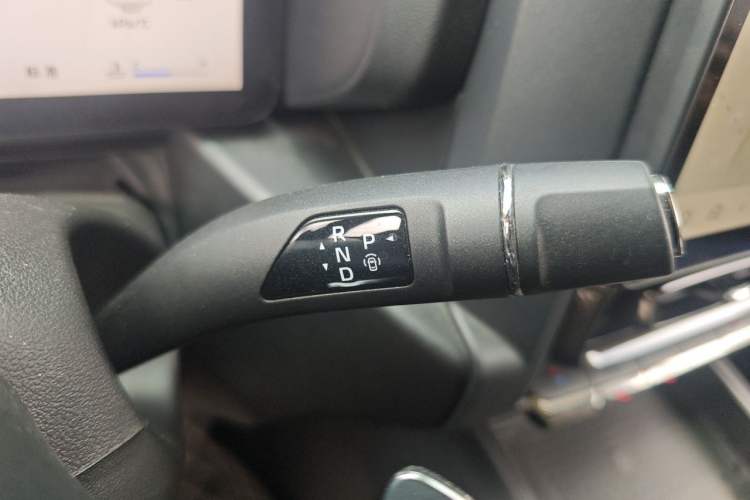 Used Haval Raptor 2025 2.0T 4WD Pro Gear Lever