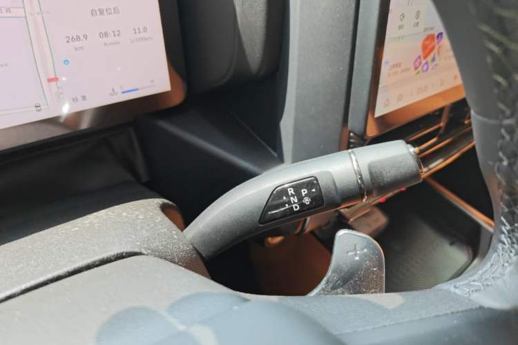 Used Haval Raptor 2025 2.0T 4WD Ultra Gear Lever