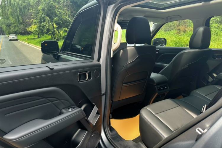 Used Haval Raptor 2025 2.0T 4WD Ultra Interior 1