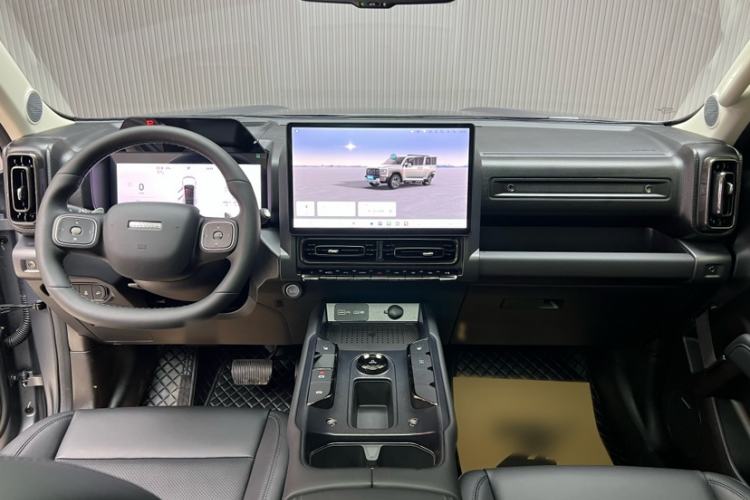 Used Haval Raptor 2025 2.0T 4WD Ultra Interior 1