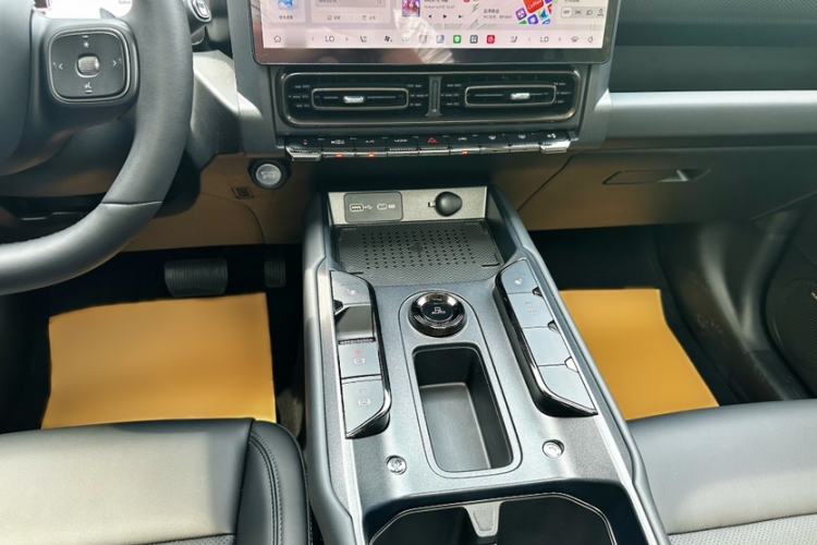 Used Haval Raptor 2025 2.0T 4WD Ultra Interior 2