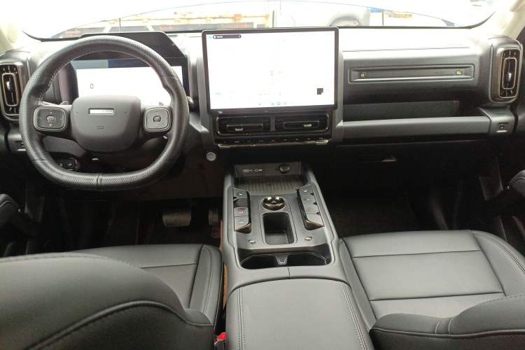 Used Haval Raptor 2025 2.0T 4WD Pro Interior 2