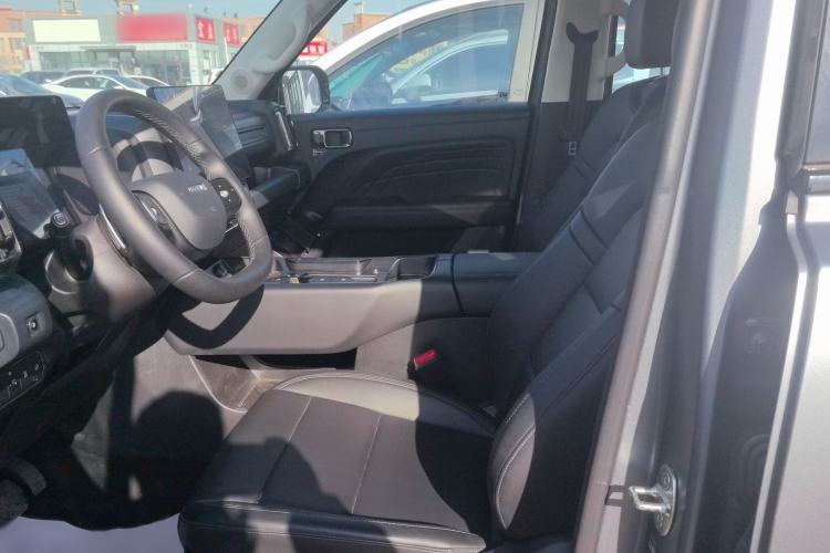 Used Haval Raptor 2025 2.0T 4WD Pro Interior 3
