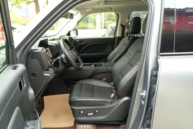 Used Haval Raptor 2025 2.0T 4WD Pro Left Front Seat