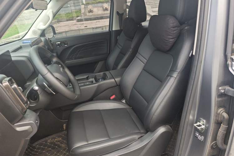 Used Haval Raptor 2025 2.0T 4WD Pro Left Front Seat