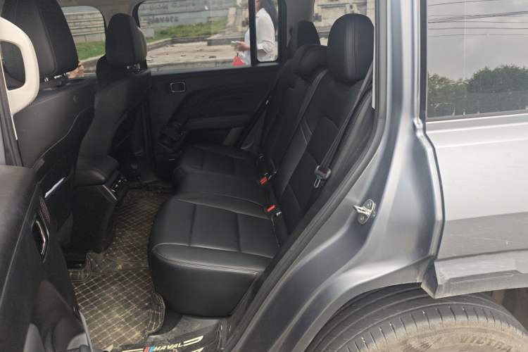 Used Haval Raptor 2025 2.0T 4WD Pro Left Rear Seat