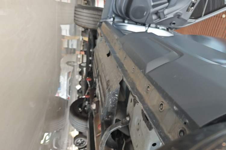 Used Haval Raptor 2025 2.0T 4WD Ultra Left Side Sill