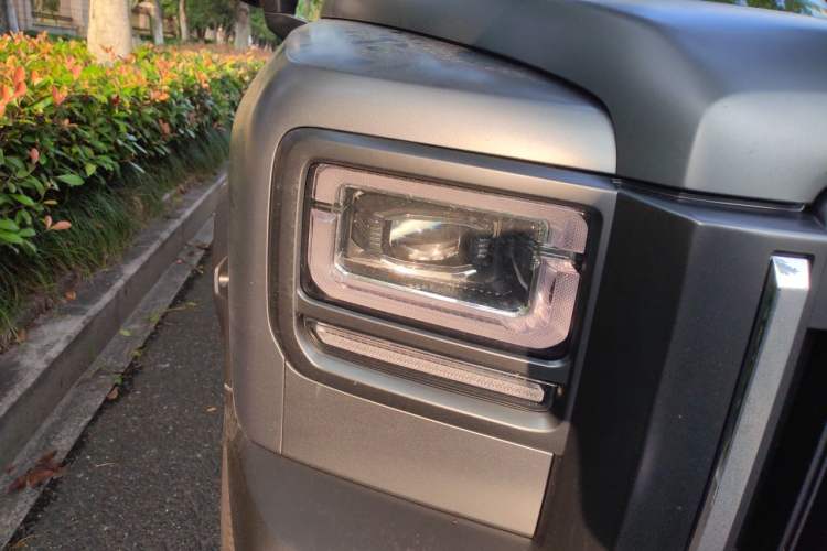 Used Haval Raptor 2025 2.0T 4WD Ultra Right Front Headlight