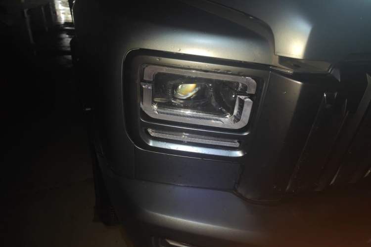 Used Haval Raptor 2025 2.0T 4WD Ultra Right Front Headlight
