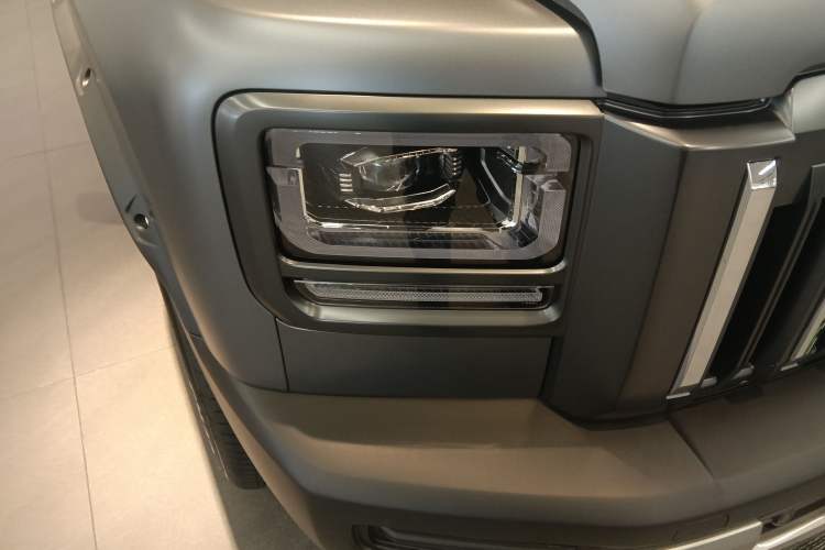 Used Haval Raptor 2025 2.0T 4WD Pro Right Front Headlight