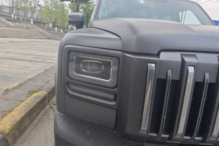 Used Haval Raptor 2025 2.0T 4WD Pro Right Front Headlight