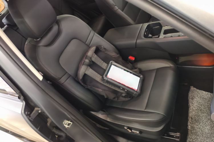 Used Haval Raptor 2025 2.0T 4WD Ultra Right Front Seat