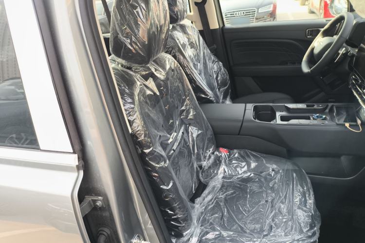 Used Haval Raptor 2025 2.0T 4WD Ultra Right Front Seat