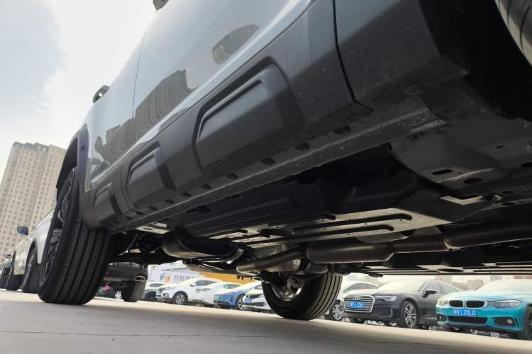 Used Haval Raptor 2025 2.0T 4WD Ultra Right Side Sill