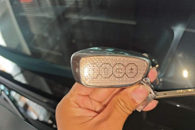 Used Haval Raptor 2025 2.0T 4WD Ultra Vehicle Key