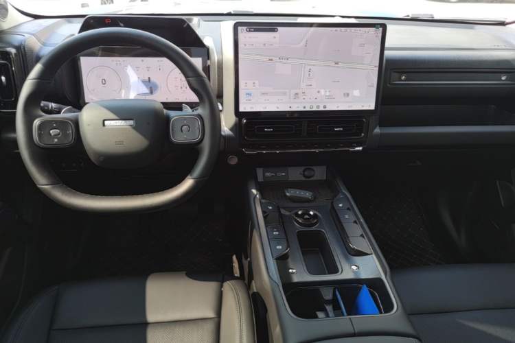 Used Haval Raptor 2025 2.0T 4WD Ultra Audio And AC Panel