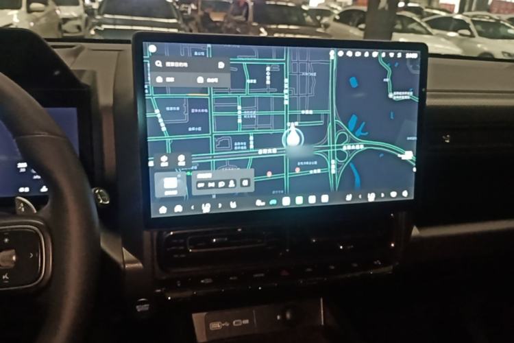 Used Haval Raptor 2025 2.0T 4WD Ultra Center Console