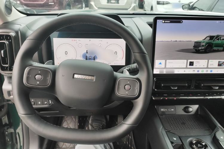 Used Haval Raptor 2025 2.0T 4WD Ultra Center Console