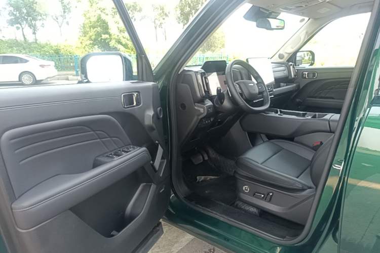 Used Haval Raptor 2025 2.0T 4WD Ultra Driver Seat