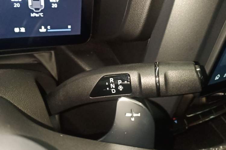 Used Haval Raptor 2025 2.0T 4WD Ultra Gear Lever