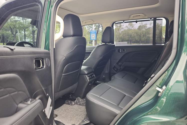 Used Haval Raptor 2025 2.0T 4WD Ultra Interior 3