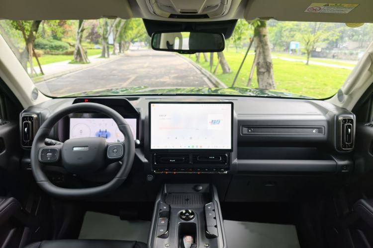 Used Haval Raptor 2025 2.0T 4WD Ultra Interior 5